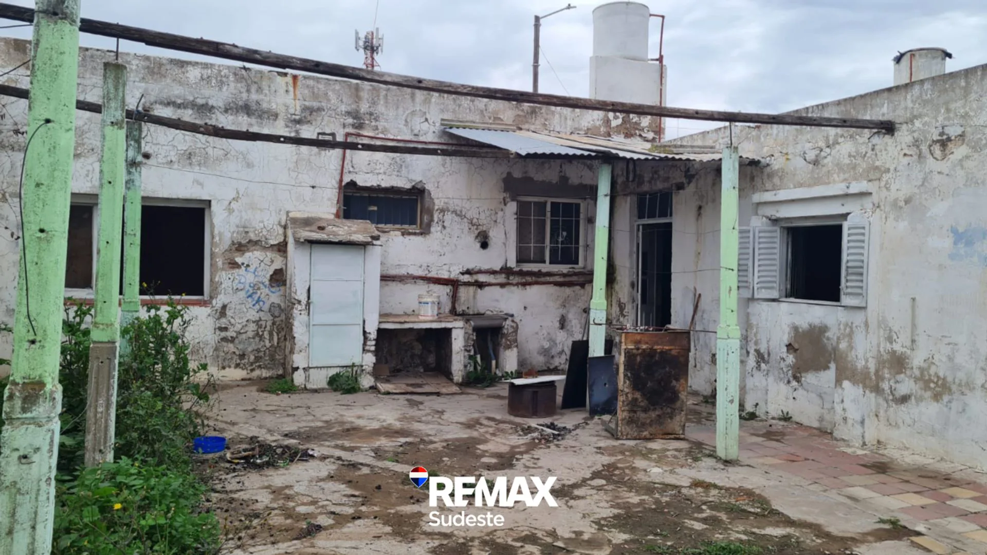 Se vende casa a remodelar a 1 cuadra de Don Bosco foto 4