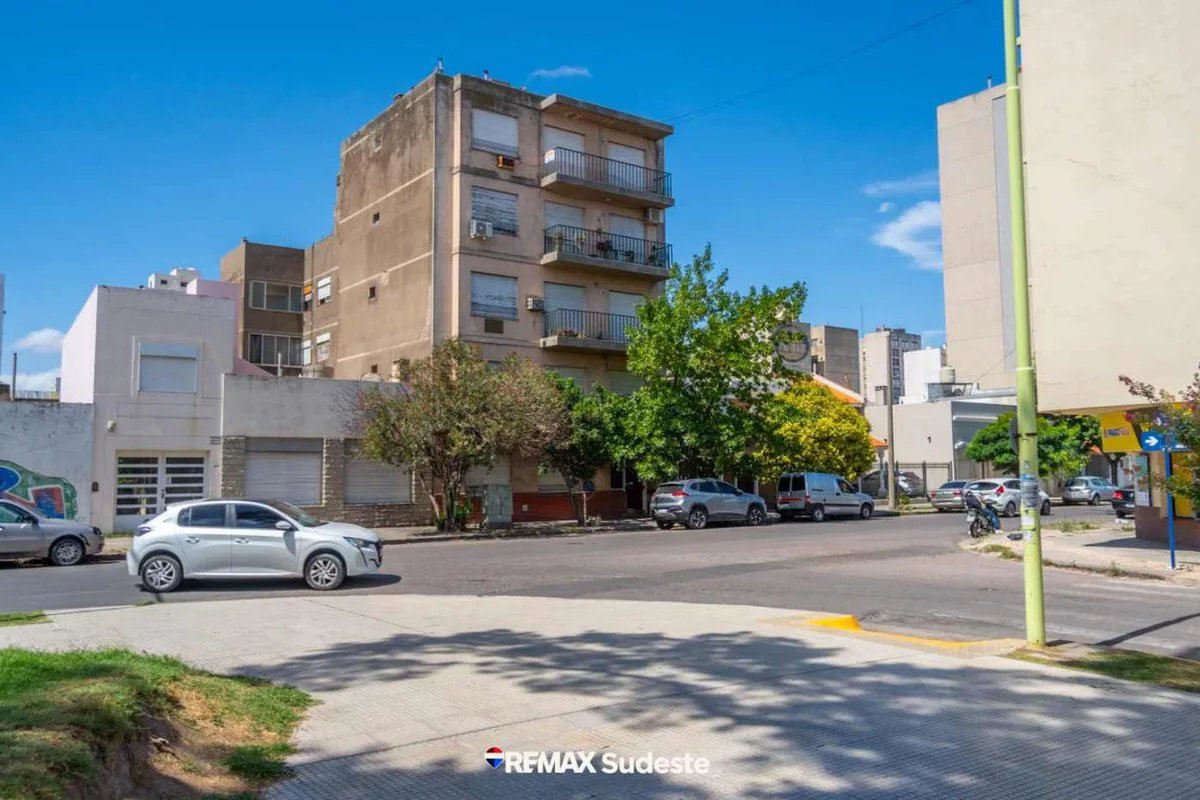 VENTA DEPARTAMENTO 3 AMB PLANTA BAJA TUCUMAN 100 foto 3