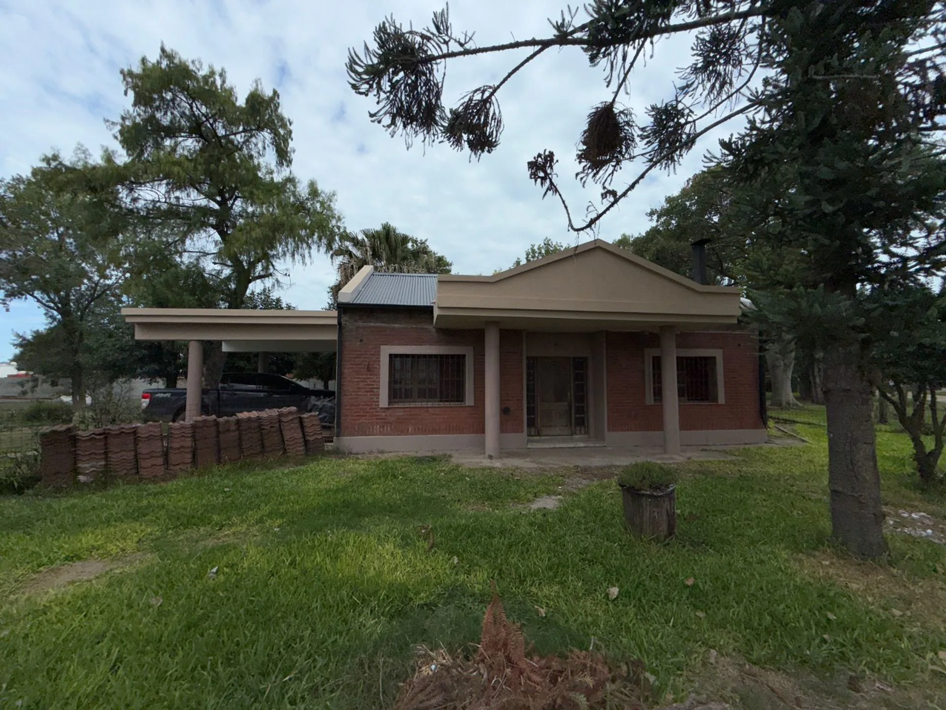 REMAX VENDE CASA EN PUEBLO CANDIOTI SANTA FE