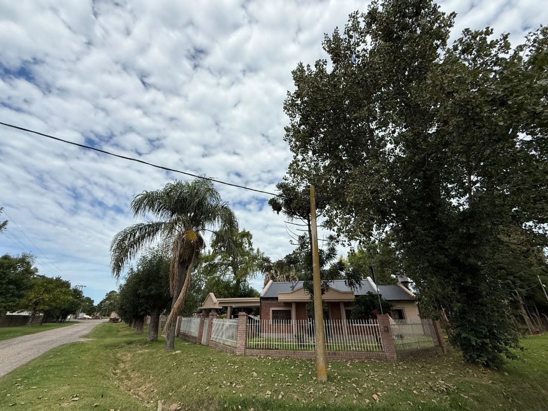 REMAX VENDE CASA EN PUEBLO CANDIOTI SANTA FE foto 4