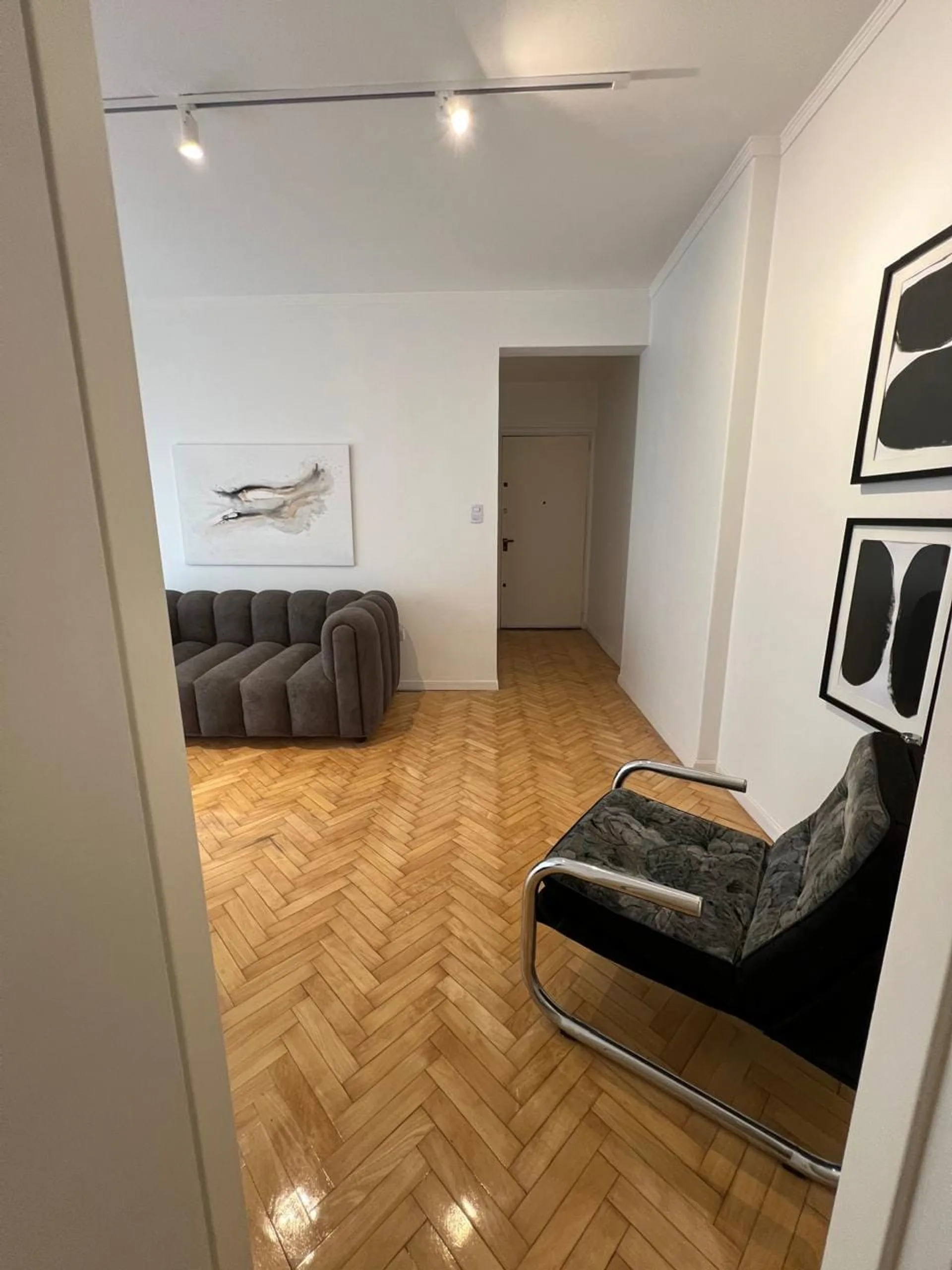 DEPTO TRES AMBIENTES VENTA EN BELGRANO  CON BALCÓN foto 2