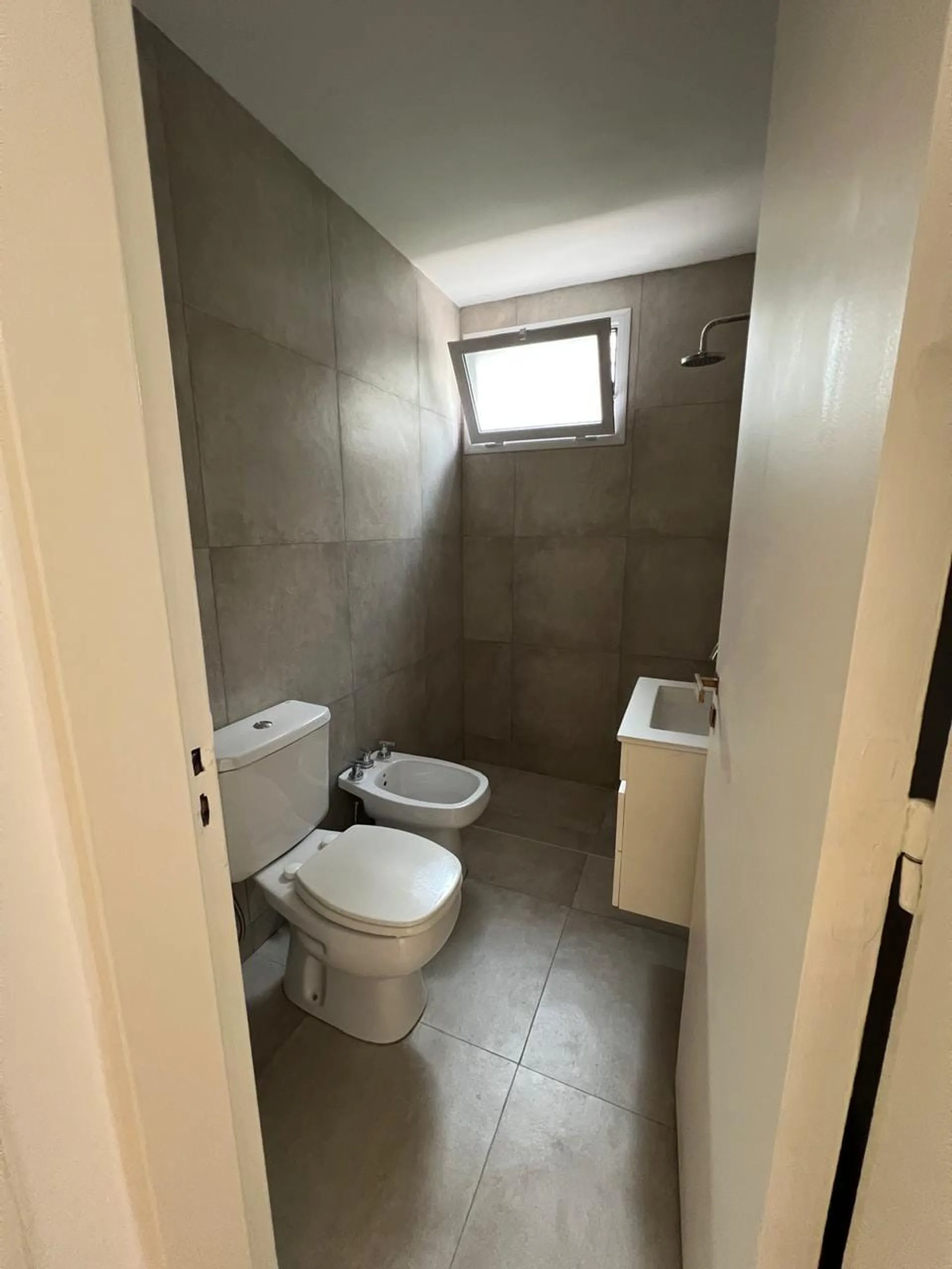 DEPTO TRES AMBIENTES VENTA EN BELGRANO  CON BALCÓN foto 4
