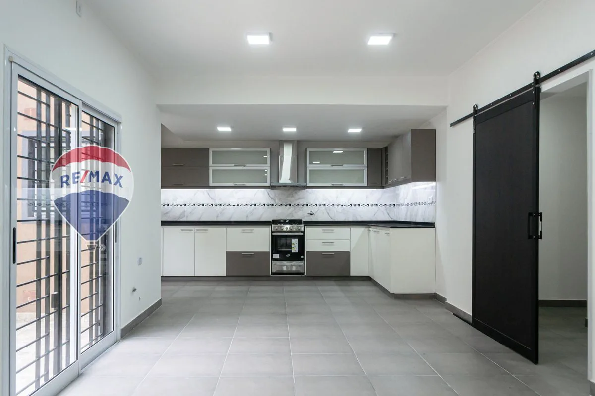CASA EN VENTA LUIS GUILLON A ESTRENAR foto 4