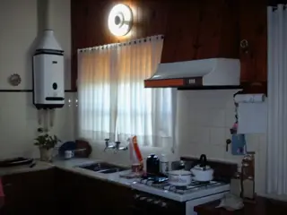 CASA EN CARLOS PAZ CON 2100 MT2 DE TERRENO A 12 CUADRAS DEL CENTRO foto 3