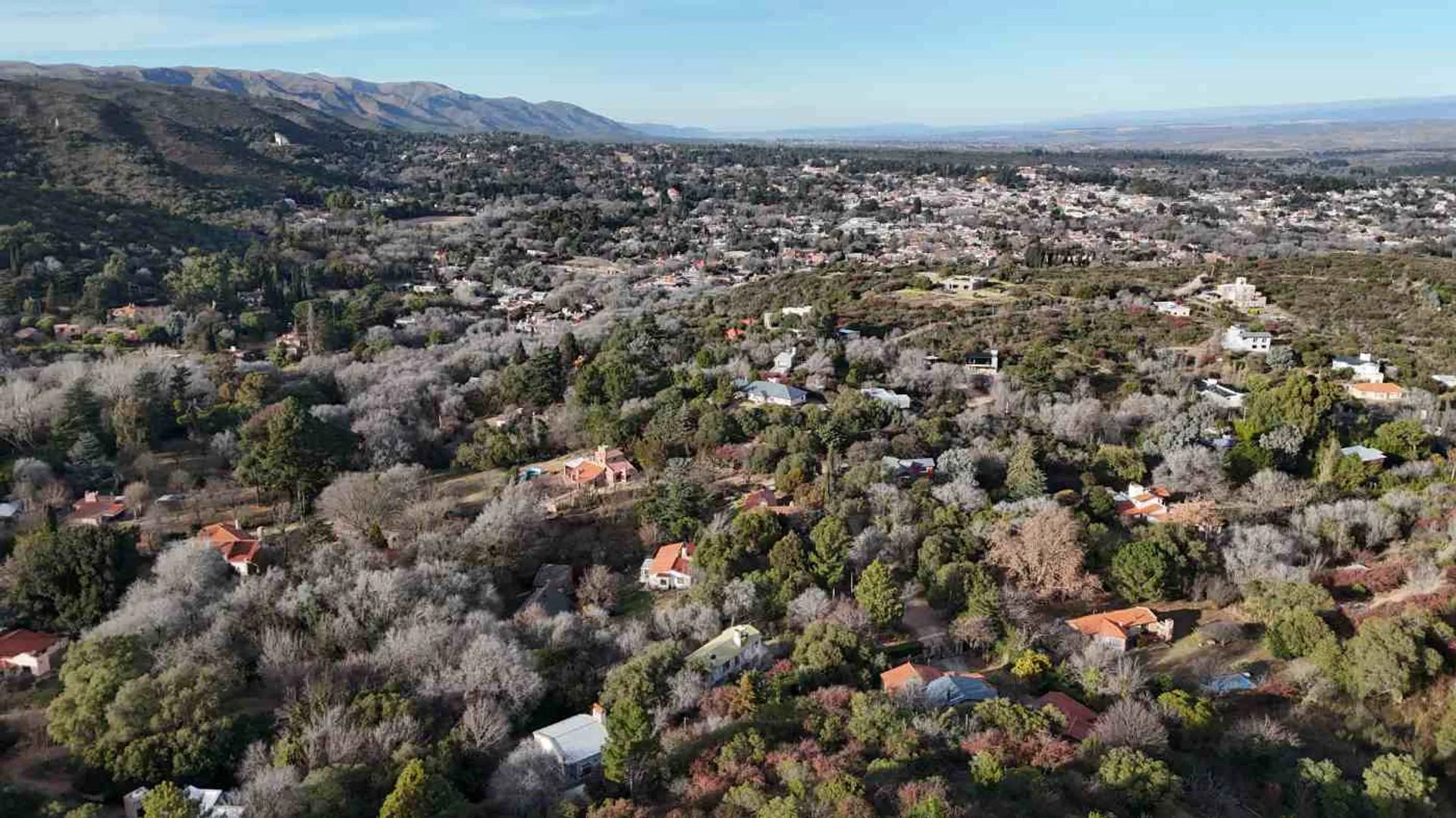 VENTA 3 LOTES EN LA CUMBRE 2.018 M2 EN TOTAL foto 4