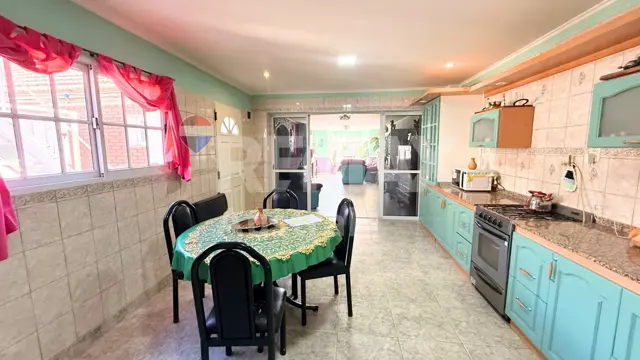 CASA 3 DORMITORIOS CON LOCAL Bº PALAZZO