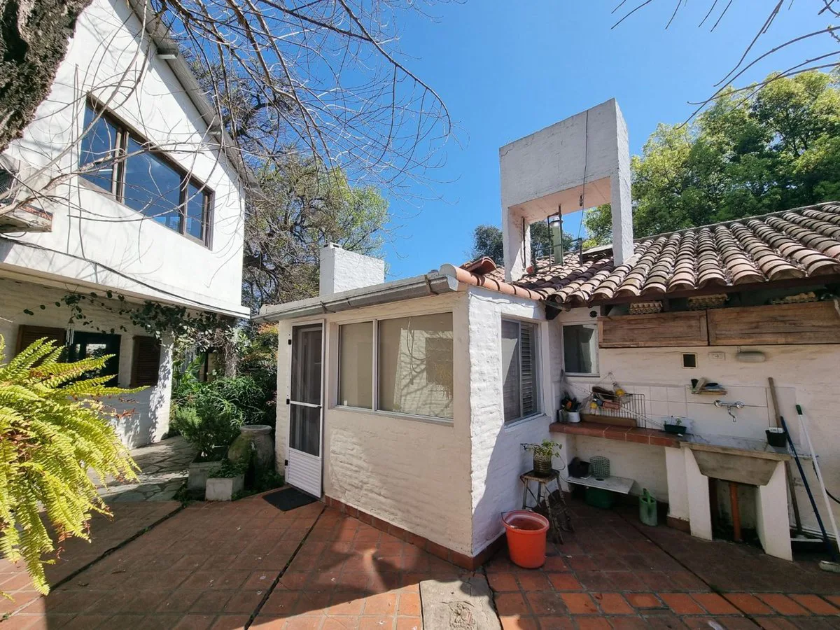 Venta Casa con terreno de 1.800m², Pablo Nogues. foto 5