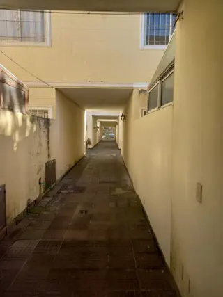 Excelente dúplex de 3 ambientes con cochera descubierta fija, ubicado en Villa Luzuriaga. foto 1
