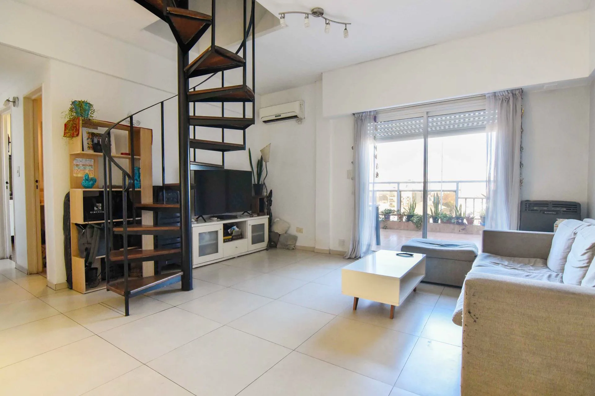 VENTA DUPLEX 4 AMB BALCÓN TERRAZA PARQUE PATRICIOS foto 4