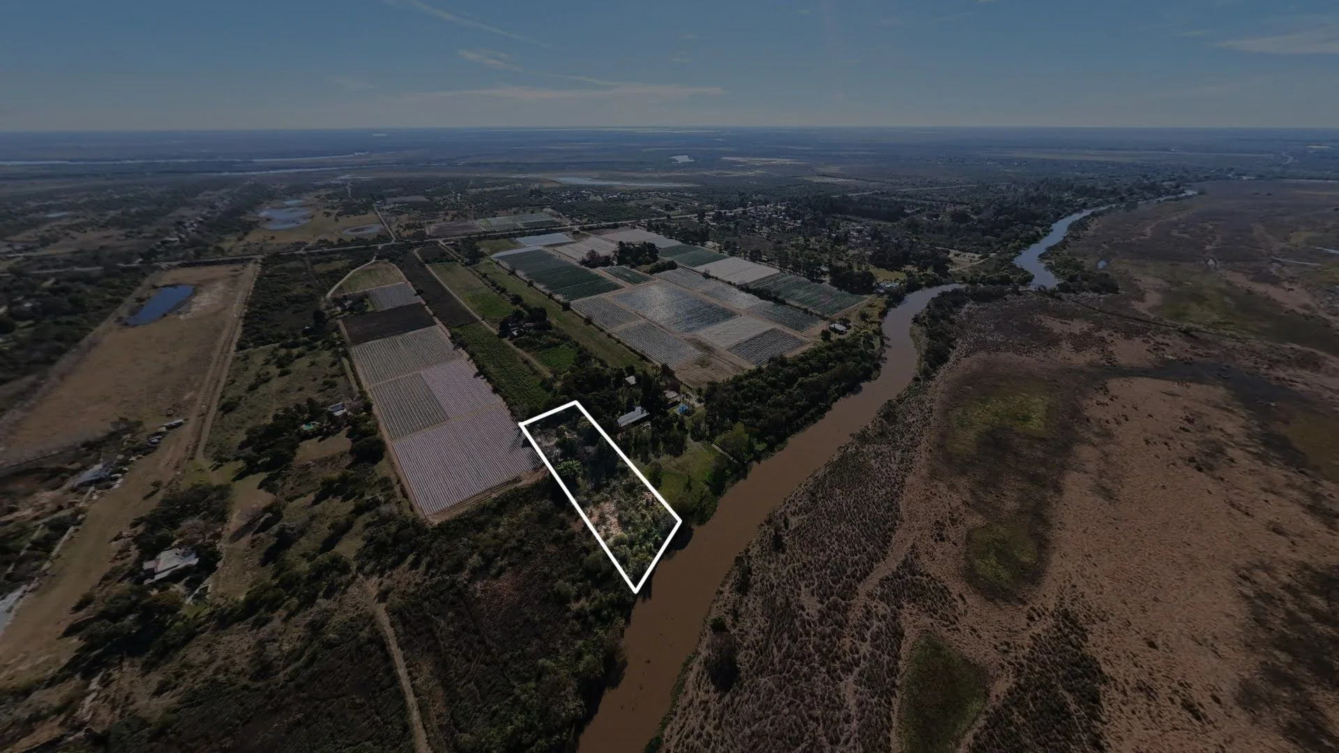 VENTA DE CAMPO CON BAJADA AL RÍO | ARROYO LEYES foto 4