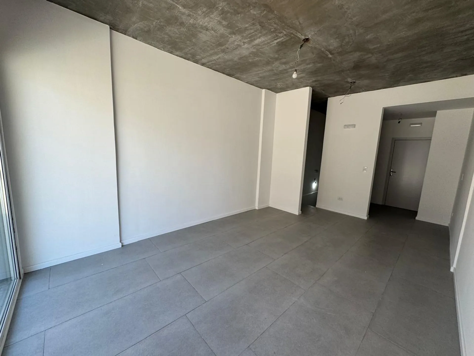 LOCAL COMERCIAL A ESTRENAR VENTA EN VILLA URQUIZA foto 2