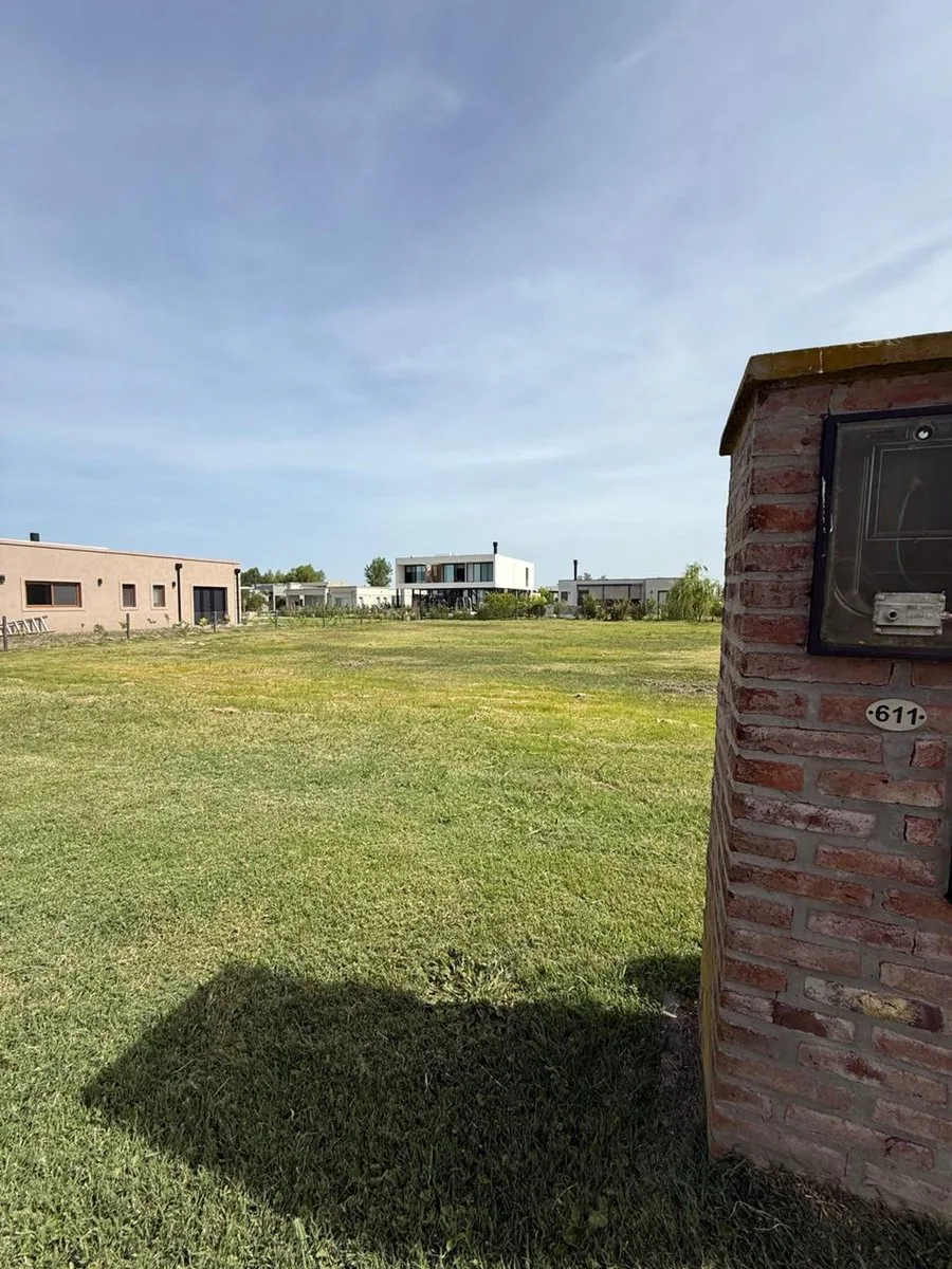 LOTE en VENTA en Escobar, El Naudir OPORTUNIDAD! foto 2