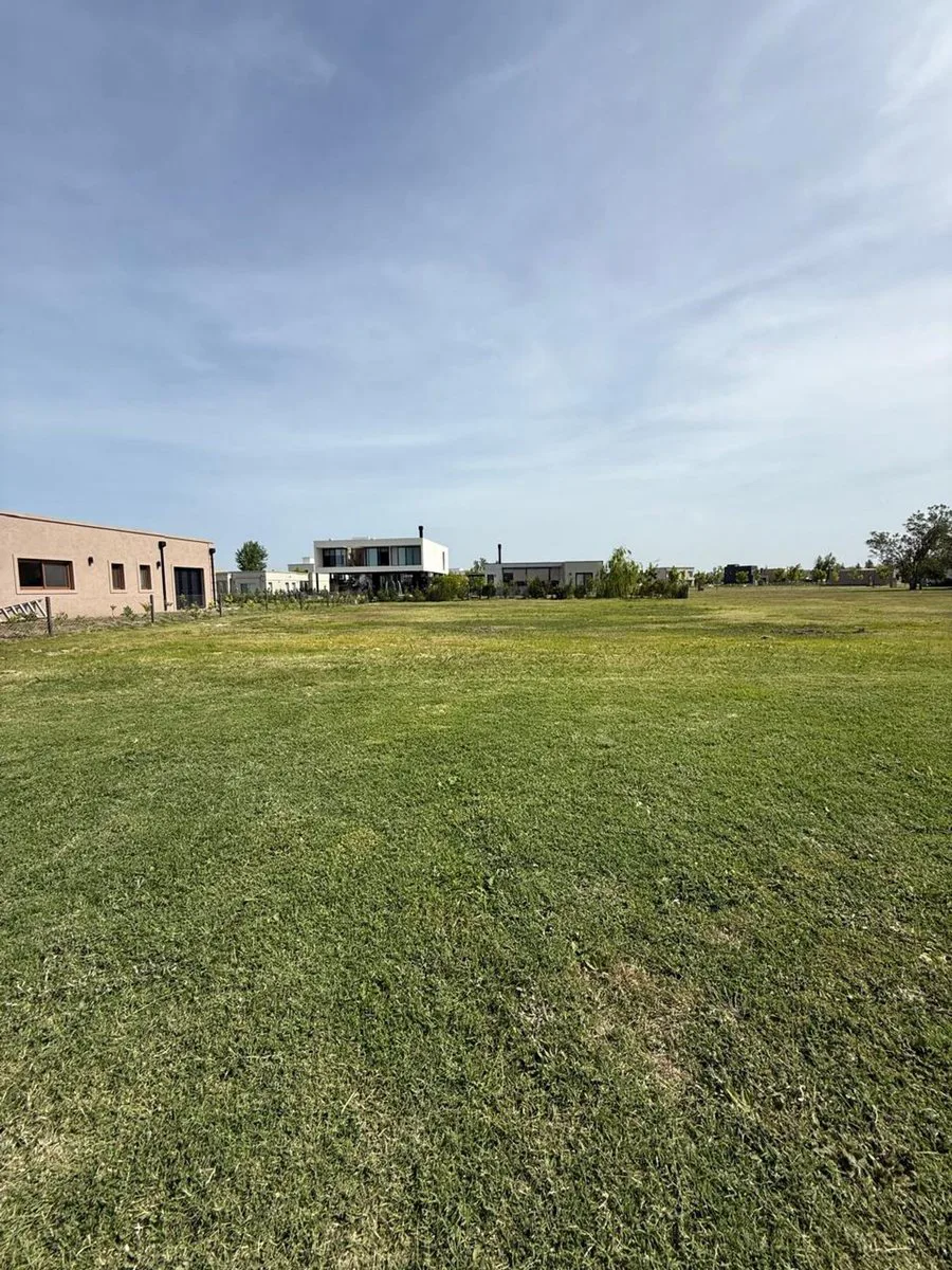 LOTE en VENTA en Escobar, El Naudir OPORTUNIDAD! foto 3