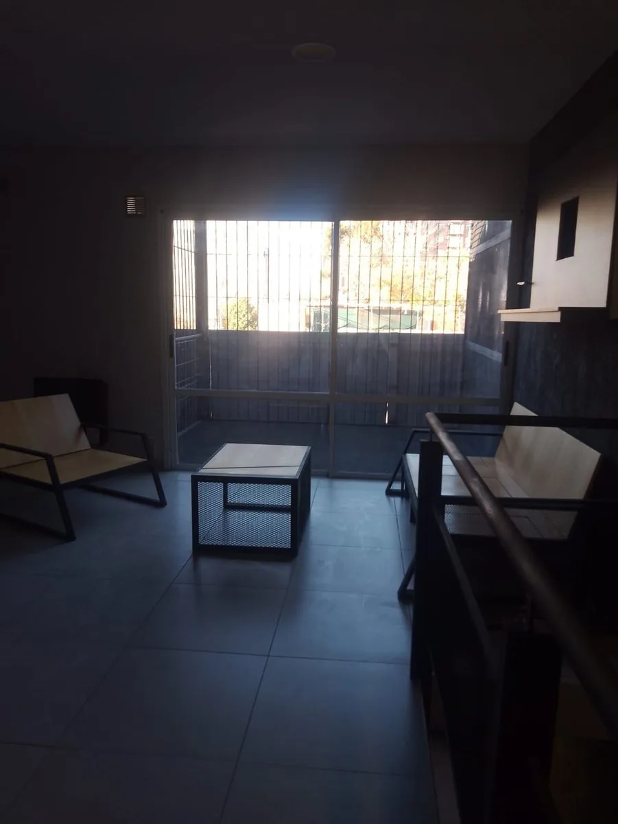 VENTA  DEPARTAMENTO CON COCHERA foto 5