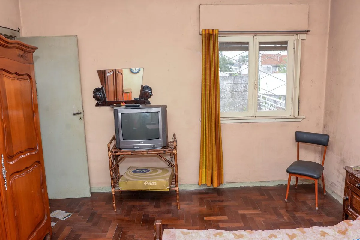 Venta Casa con Garage / Taller -  Quilmes foto 5