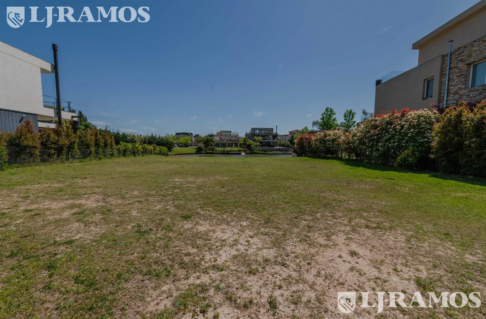 Lote a la laguna en venta en Cabos del Lago foto 4