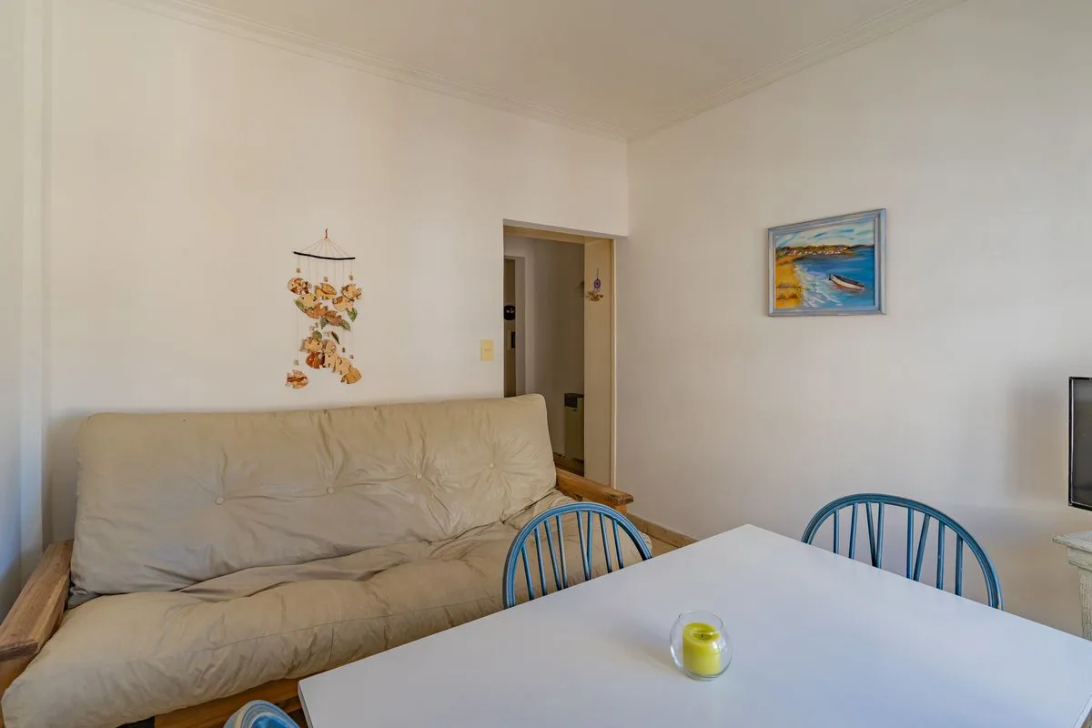 Venta Departamento 2 Ambientes Frente Centro foto 4