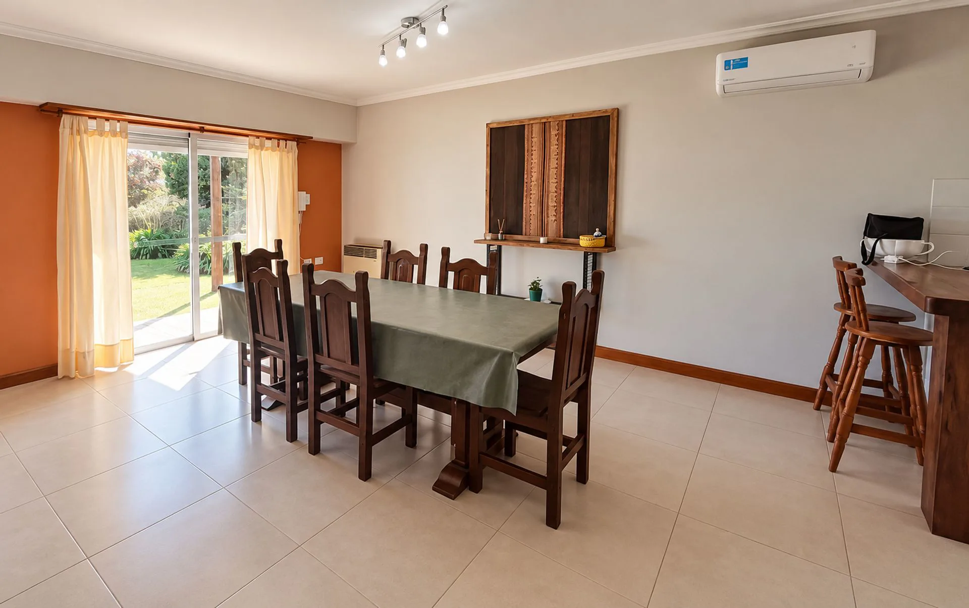 CASA 4 AMBIENTES CON QUINCHO Y PATIO. APTO CREDITO foto 4