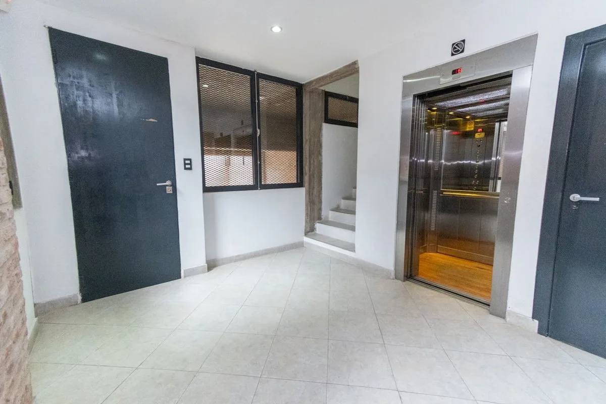 DEPARTAMENTO DE 2 DORMITORIOS EN BARRIO SUR foto 4