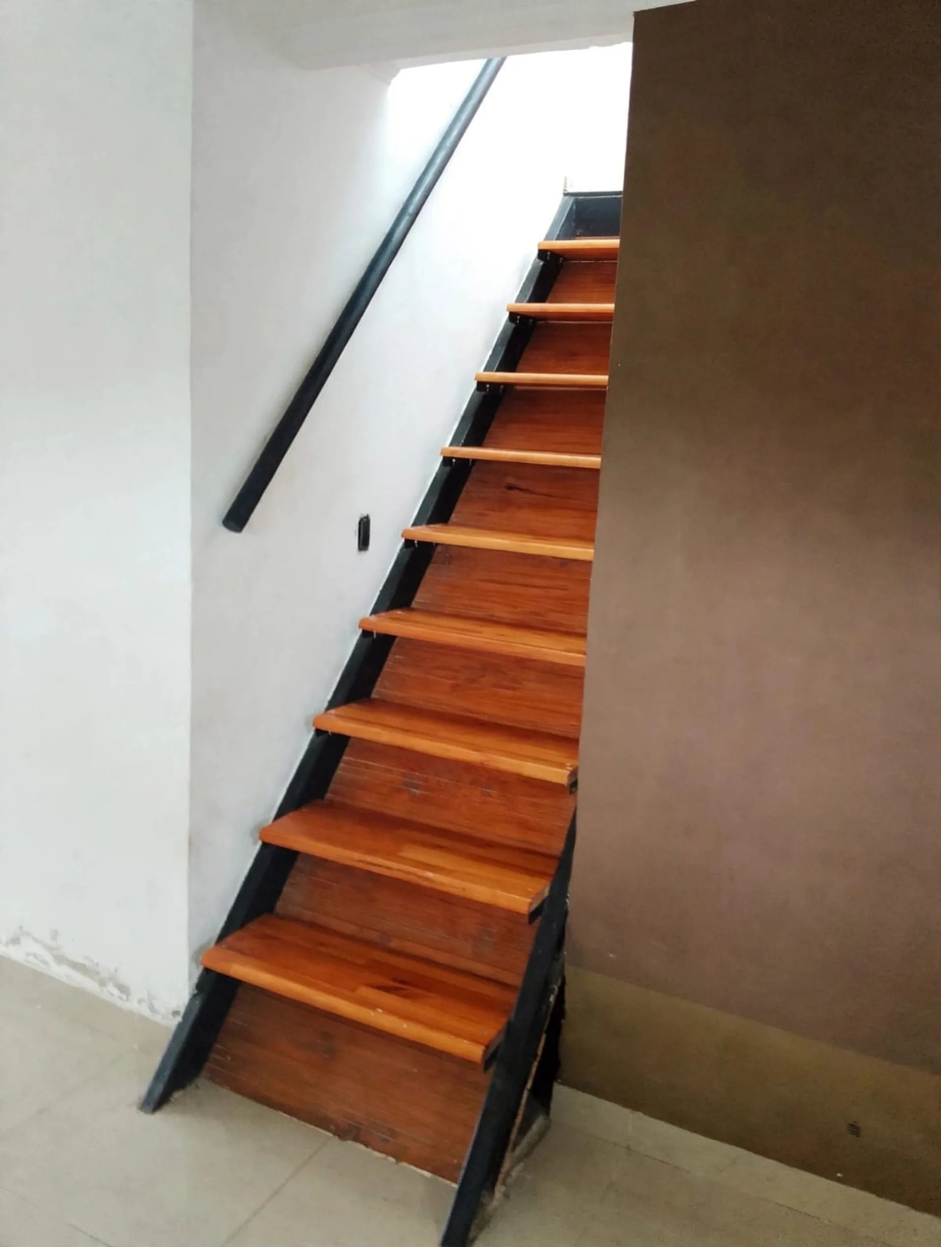 VENTA O PERMUTA DE CASA DE 4 DORMITORIOS EN ROLDAN foto 5