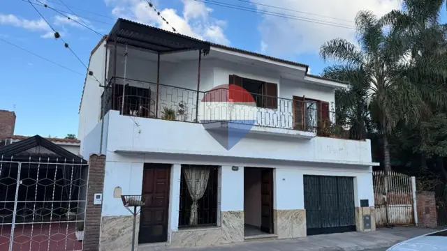 VENTA CASA 600 m2 - 10 AMB- EL CARMEN