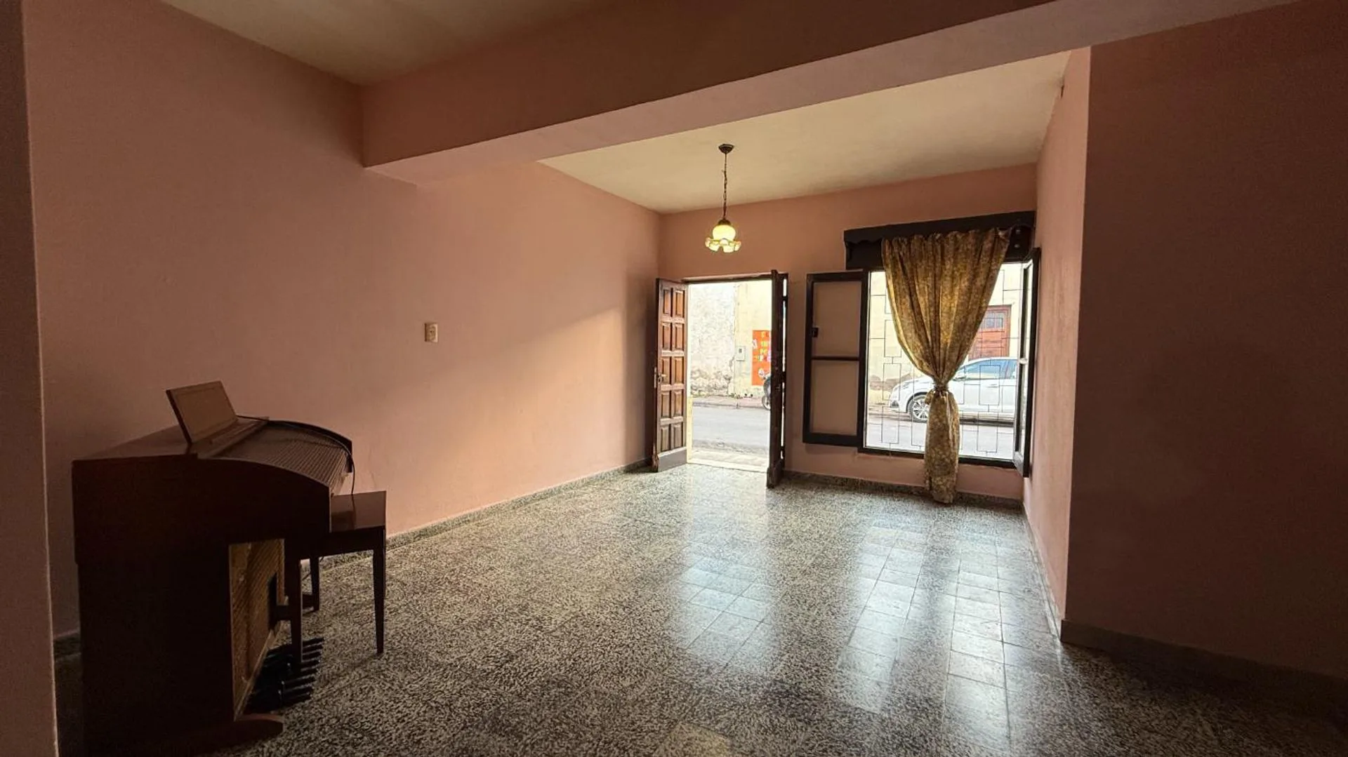 VENTA CASA 600 m2 - 10 AMB- EL CARMEN foto 5