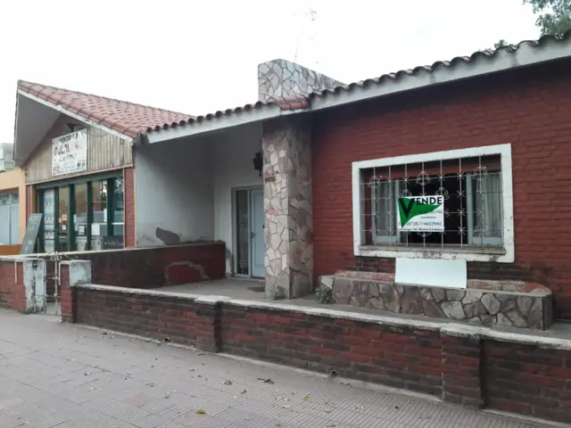 ¡¡UnicoEn el centro Comercial de B°Las Palmas ,800mts2 (Casa+Local o para super Emprendimiento ) u$$160000