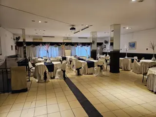 VENTA SALON DE EVENTOS EN FLORES foto 5