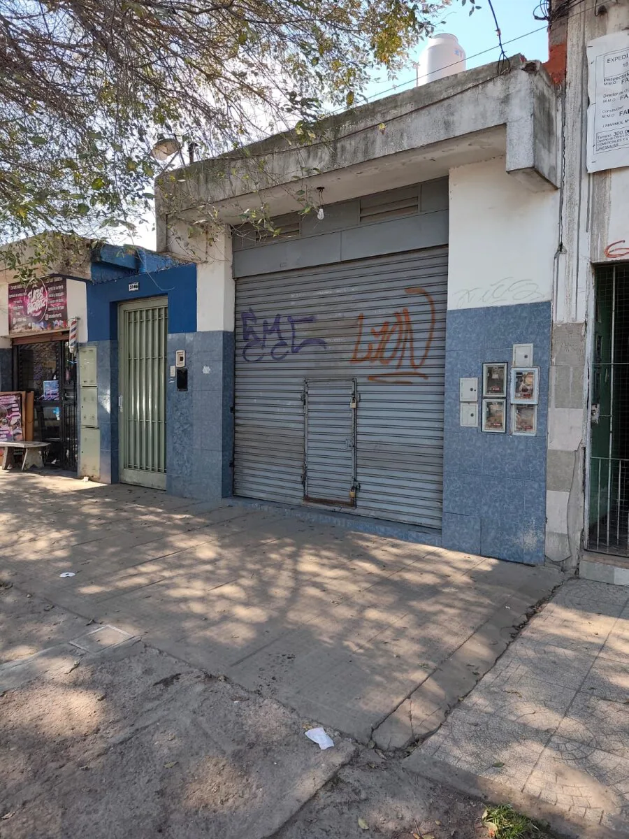 Alquiler de local comercial en B. Rivadavia, Merlo. foto 2