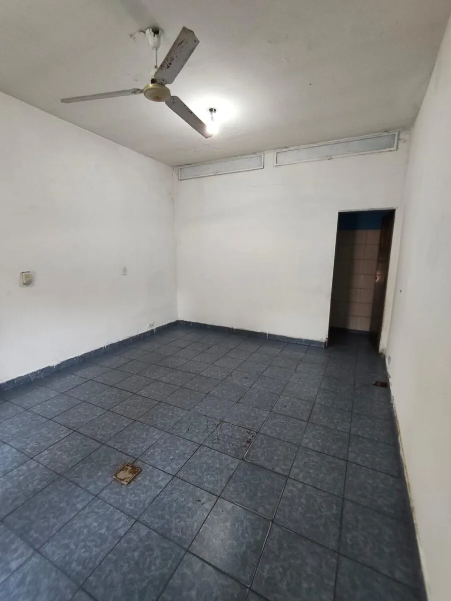 Alquiler de local comercial en B. Rivadavia, Merlo. foto 4