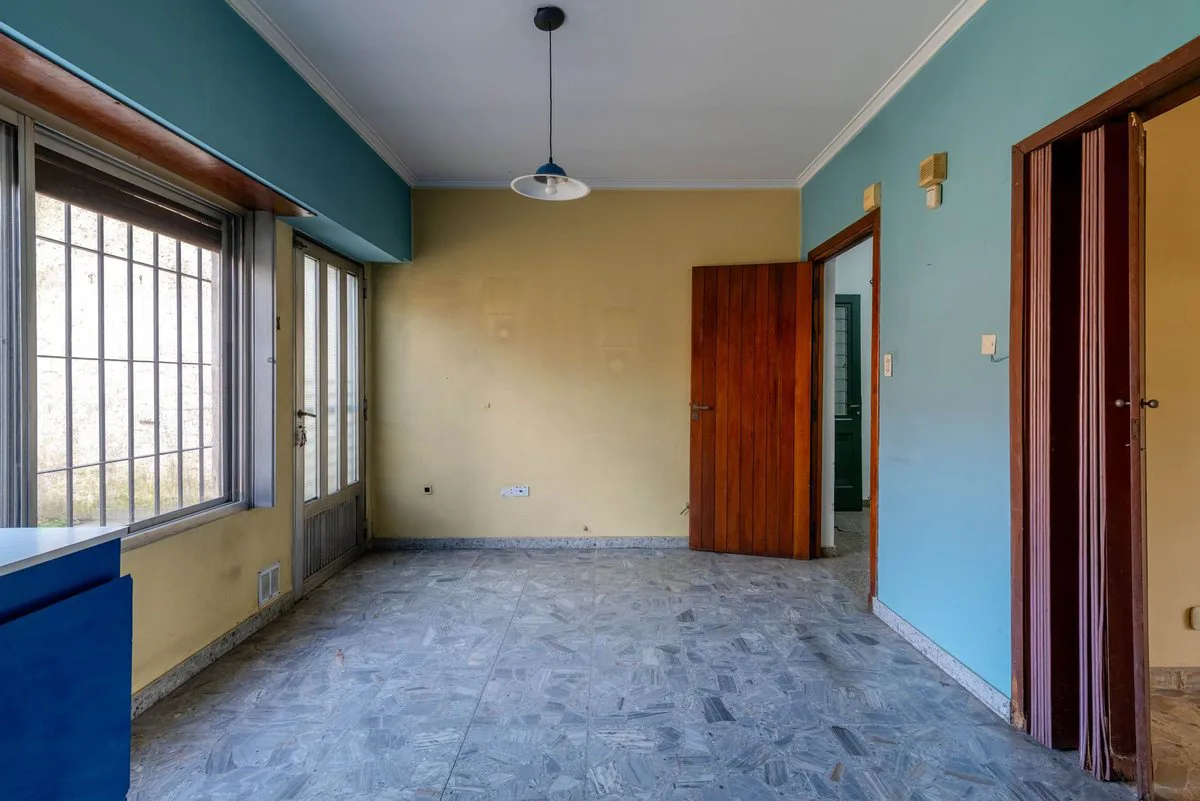 CASA 5 AMBIENTES EN VENTA ADROGUE foto 2