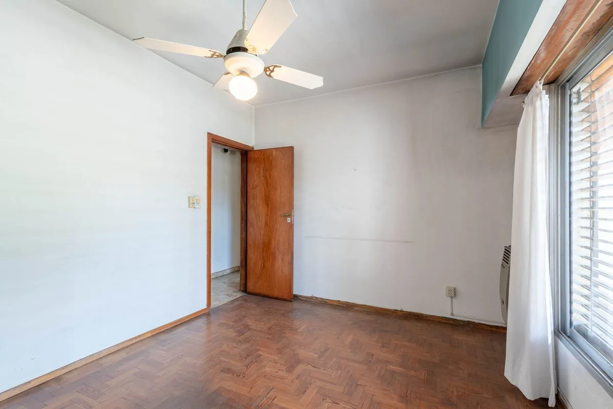 CASA 5 AMBIENTES EN VENTA ADROGUE foto 4