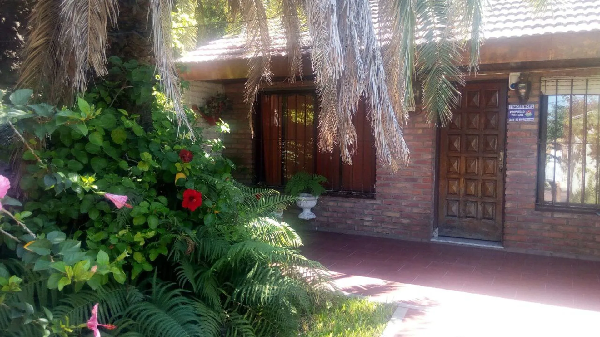 VENTA DE CASA FAMILIAR CON LOCAL EN VENTA foto 4