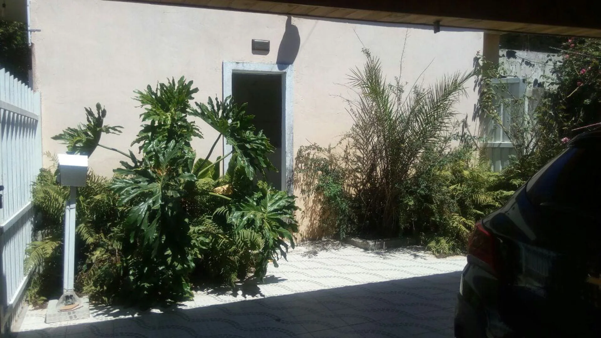 VENTA DE CASA FAMILIAR CON LOCAL EN VENTA foto 5