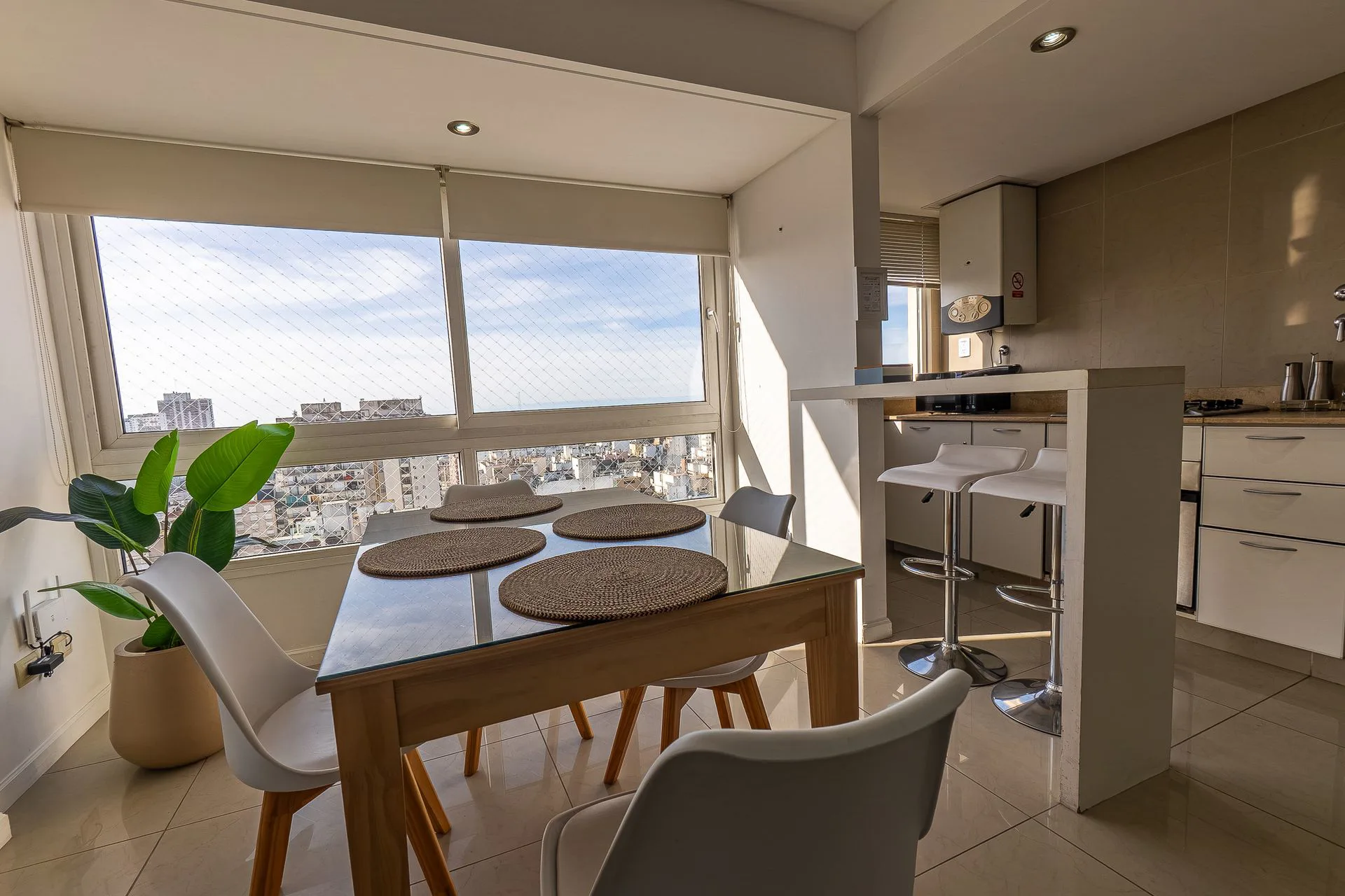 ALQUILER DOS AMBIENTES EDIFICIO LUMIERE ALDREY foto 3