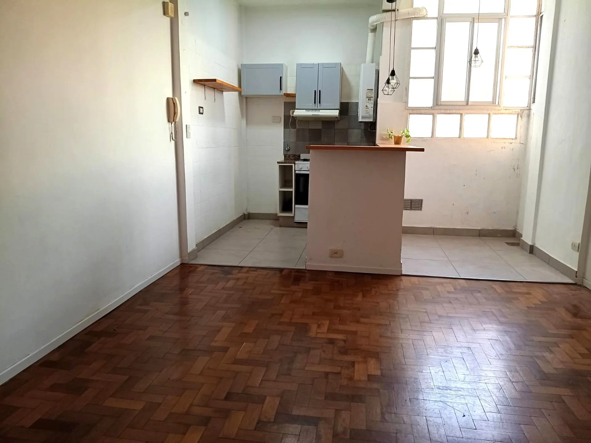 DEPARTAMENTO 2 AMBIENTES EN ALQUILER. GRAL. MITRE foto 2
