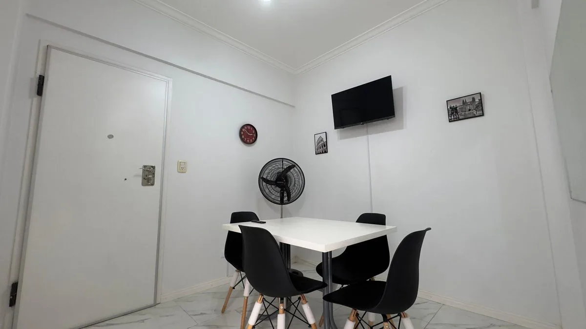 VENTA DEPTO 2 AMB AMOBLADO E INSTALADO - CENTRO foto 4