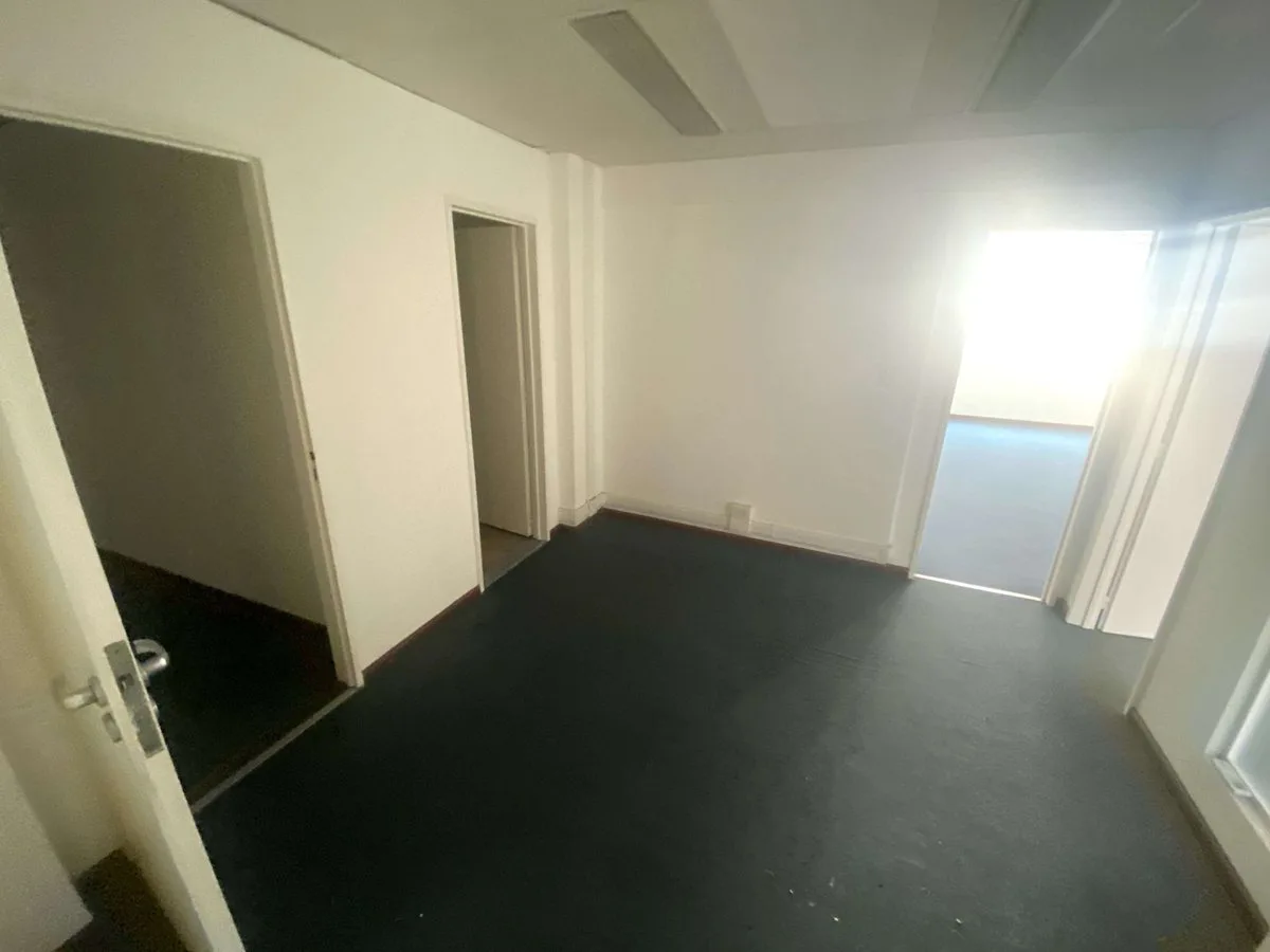 ALQUILER - OFICINA COMERCIAL 269m² - MICROCENTRO foto 5