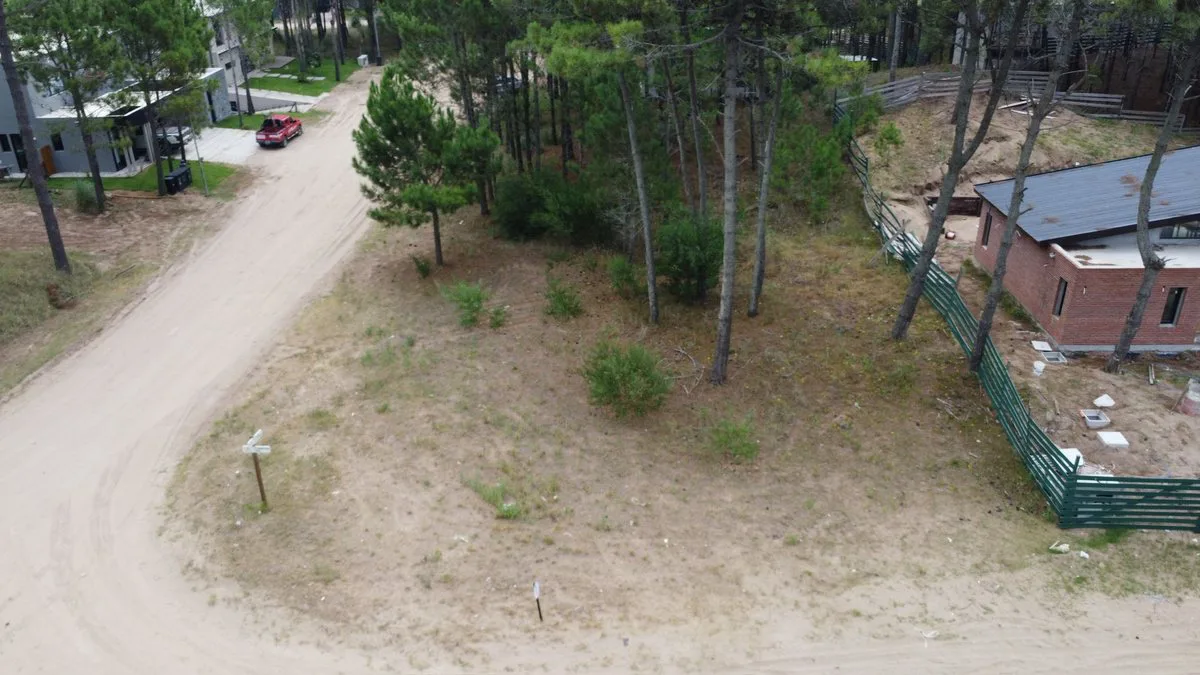 VENTA LOTE PINAMAR BARRIO PIONEROS foto 2