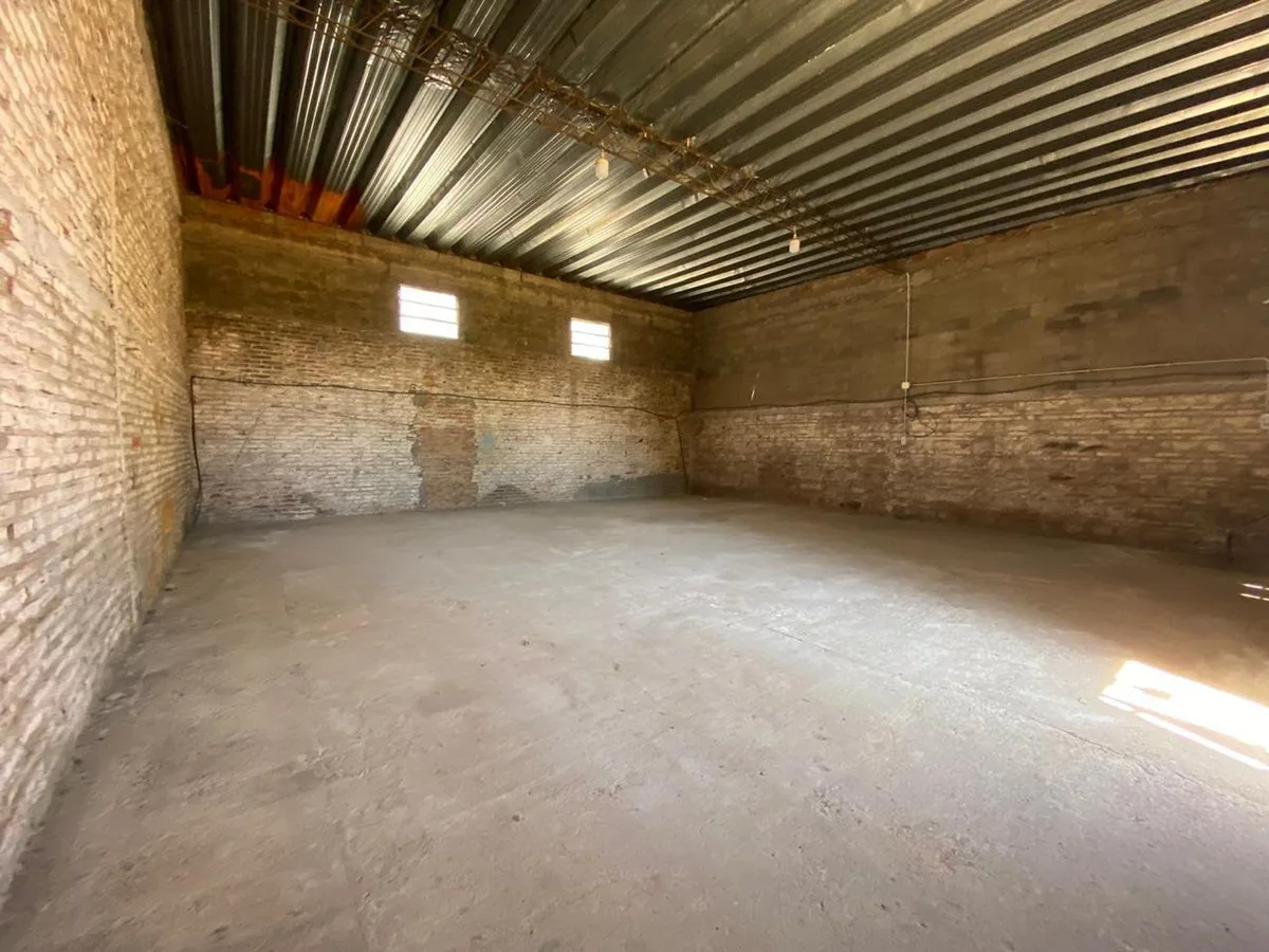 Se vende Galpon y Terreno. SAN CARLOS CENTRO. foto 4