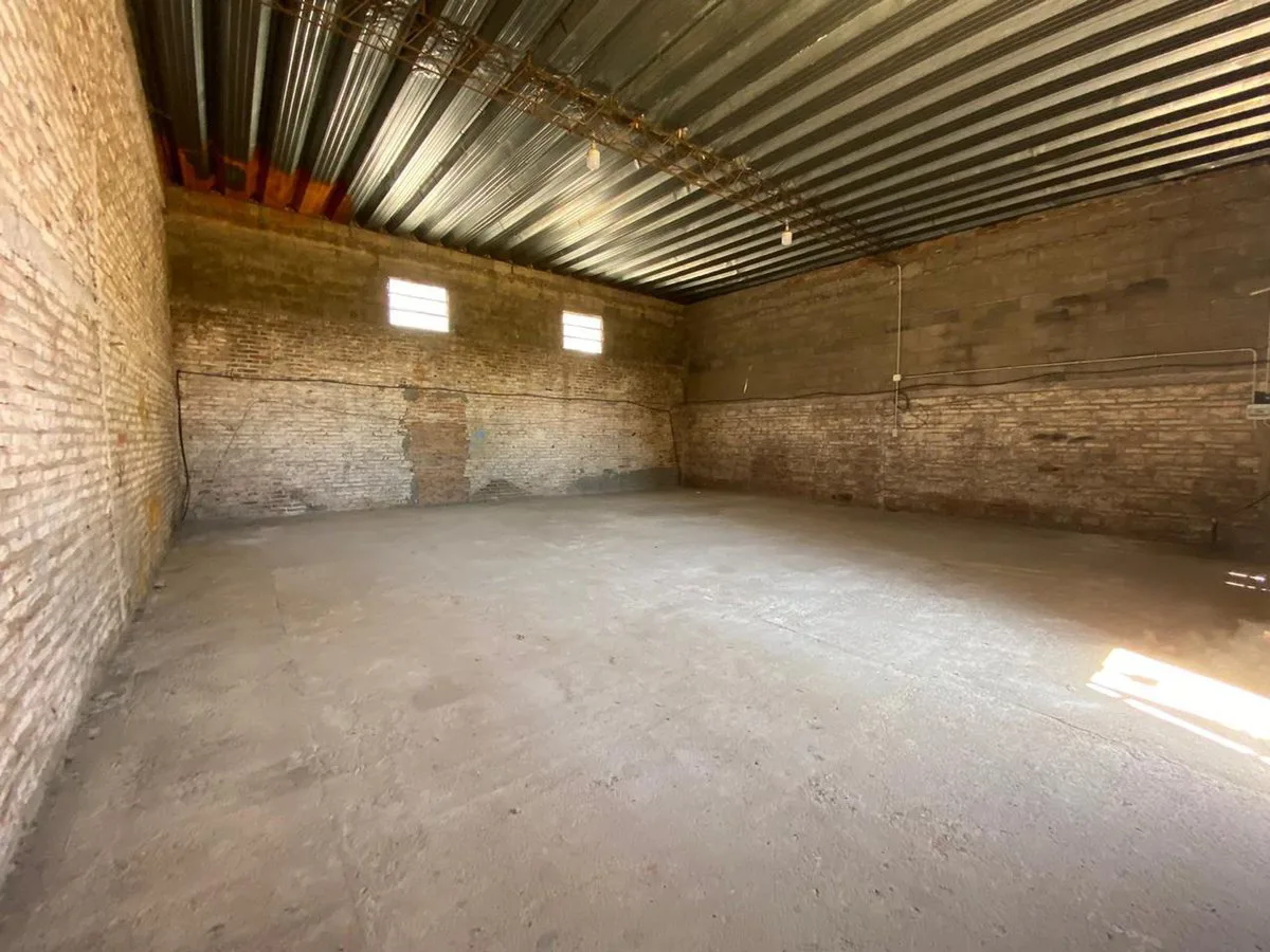 Se vende Galpon y Terreno. SAN CARLOS CENTRO. foto 5
