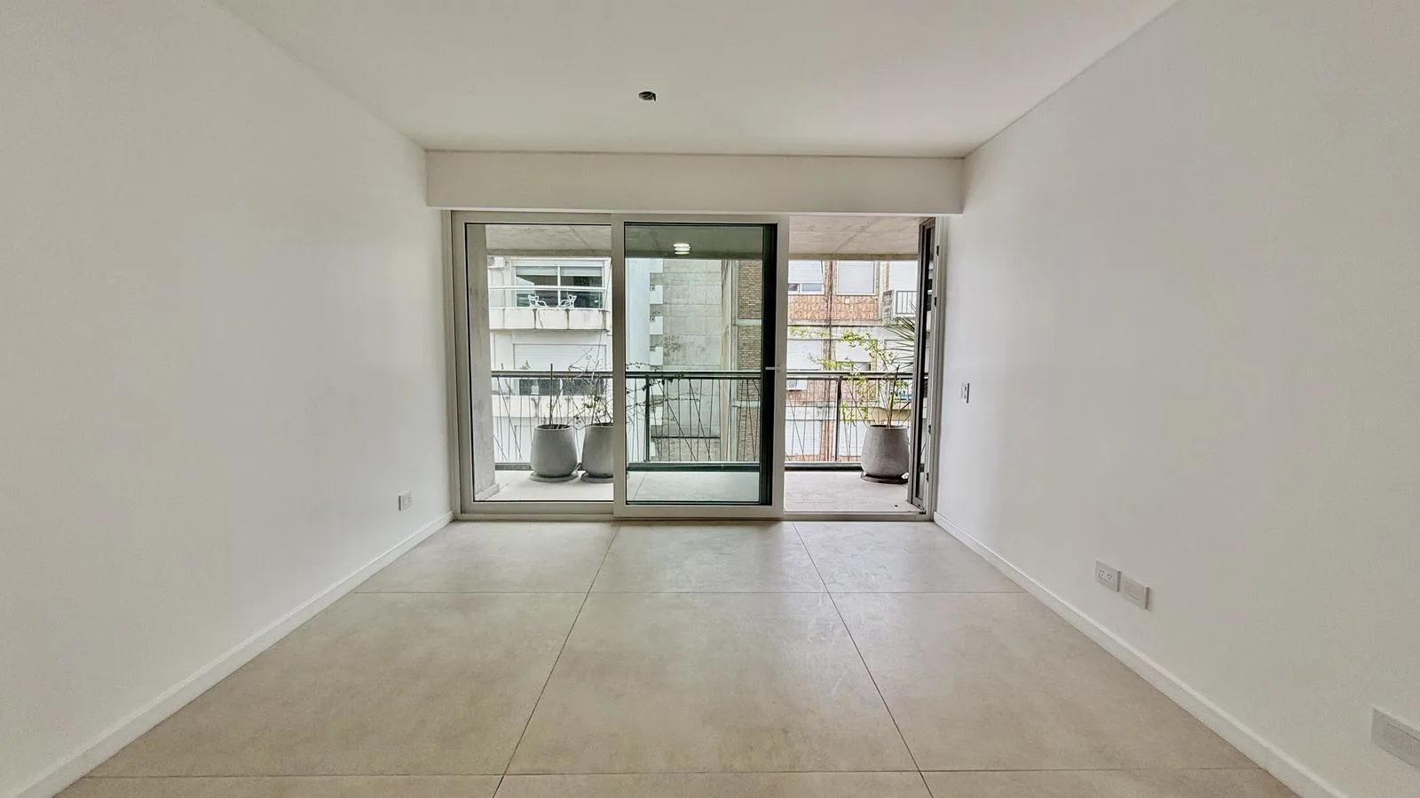 Rivadavia 2100 - Departamento en venta de 2 dormitorios con vista al rio - Rosario, Centro foto 2