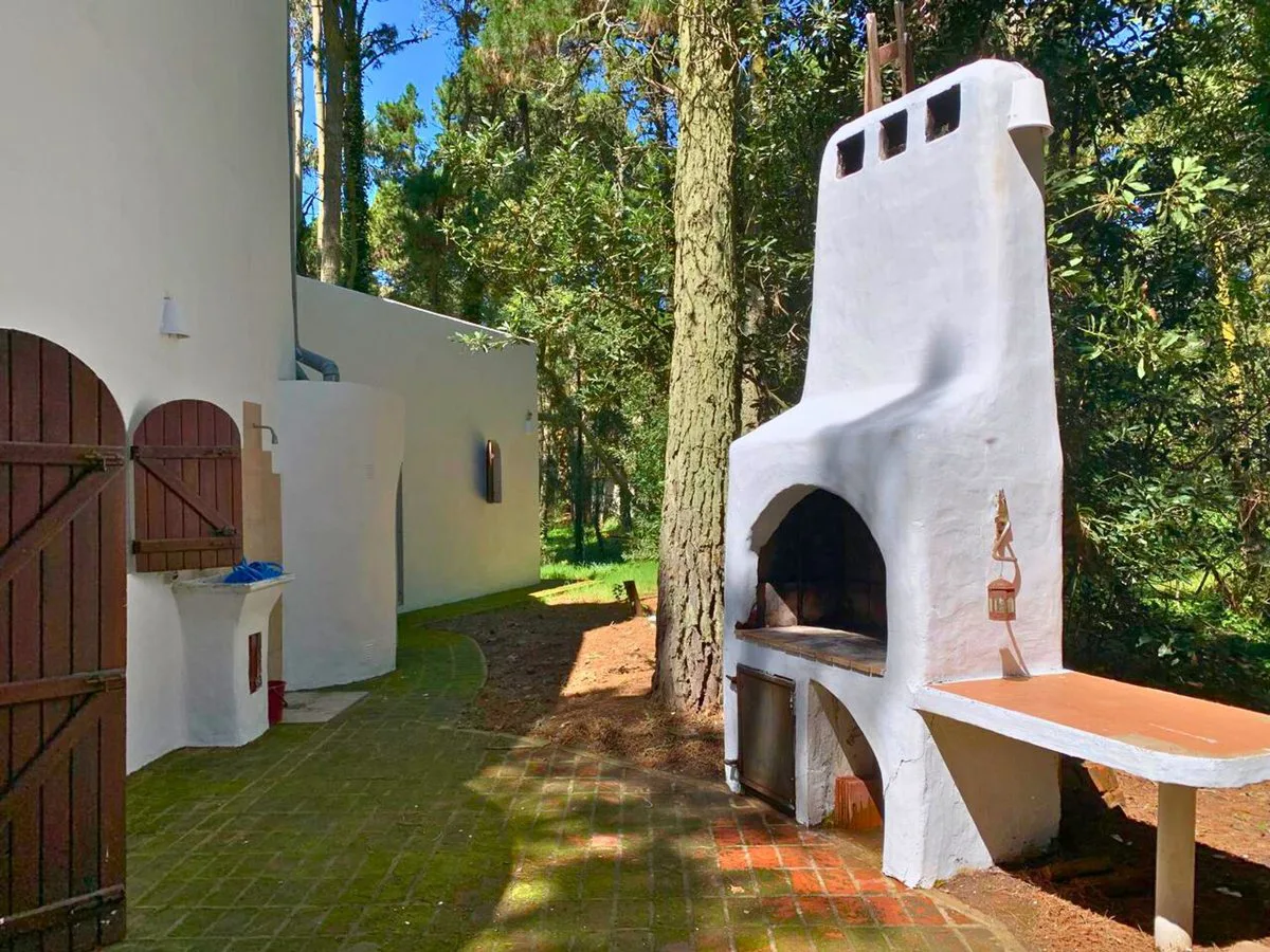 CASA EN VENTA 6 AMB EN MAR DE LAS PAMPAS foto 3