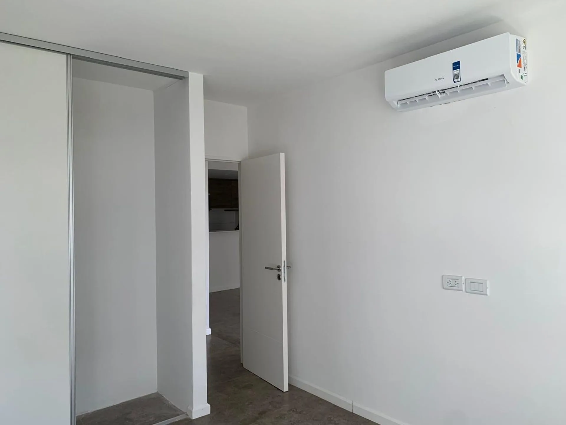 DEPARTAMENTO EN ALQUILER CANNING CON COCHERA foto 5