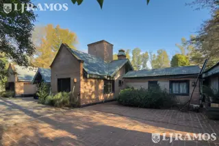 Casa con 3 dormitorios en un planta en venta en Villa de Mayo - Los Nogales foto 3