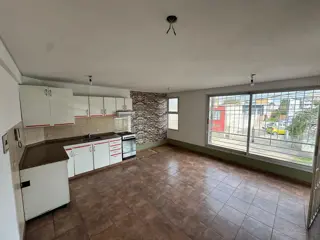 excelente d en departamento en Moreno centro - centro con cochera foto 1