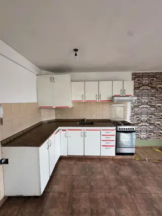 excelente d en departamento en Moreno centro - centro con cochera foto 4