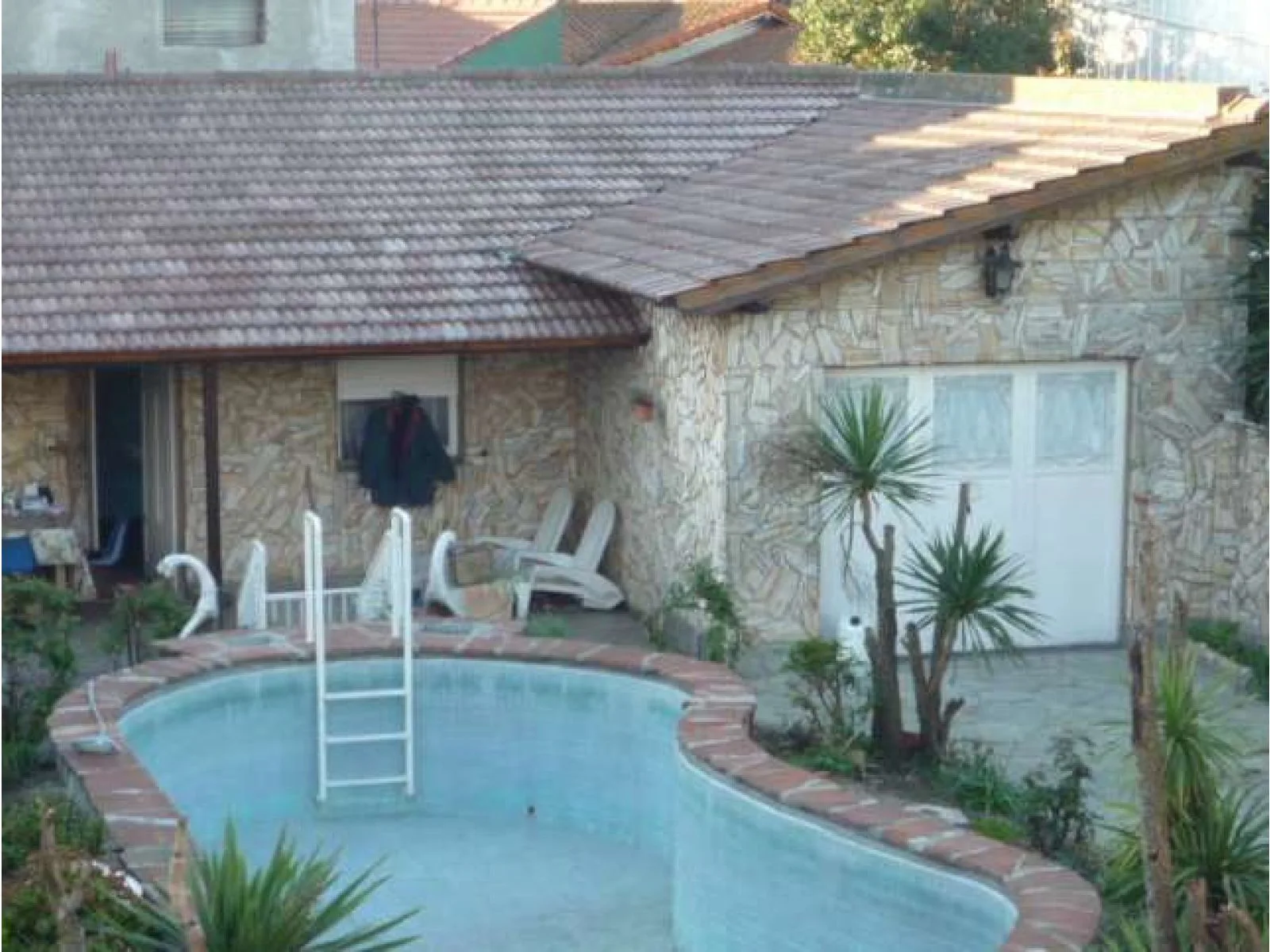 IMPORTANTE CASA EN VILLA SARMIENTO foto 3