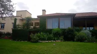 EXCELENTE PROPIEDAD EN BARRIO LA LUCINDA foto 4