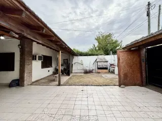 Apto Credito Casa en Venta 3 Ambientes en Excelente Ubicación a 2 Cuadras de Av Eva Perón, Gba Sur - Zonaprop foto 4
